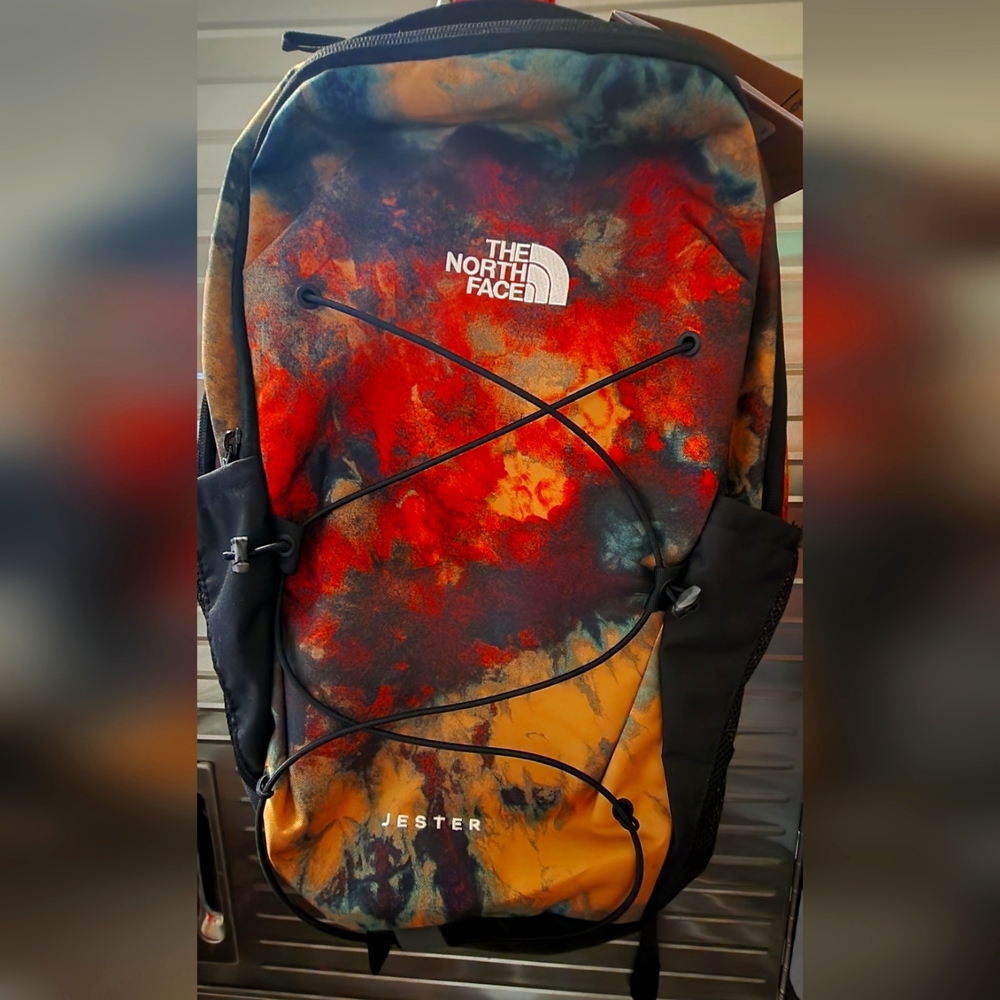 (NWT) The North Face Jester Backpack